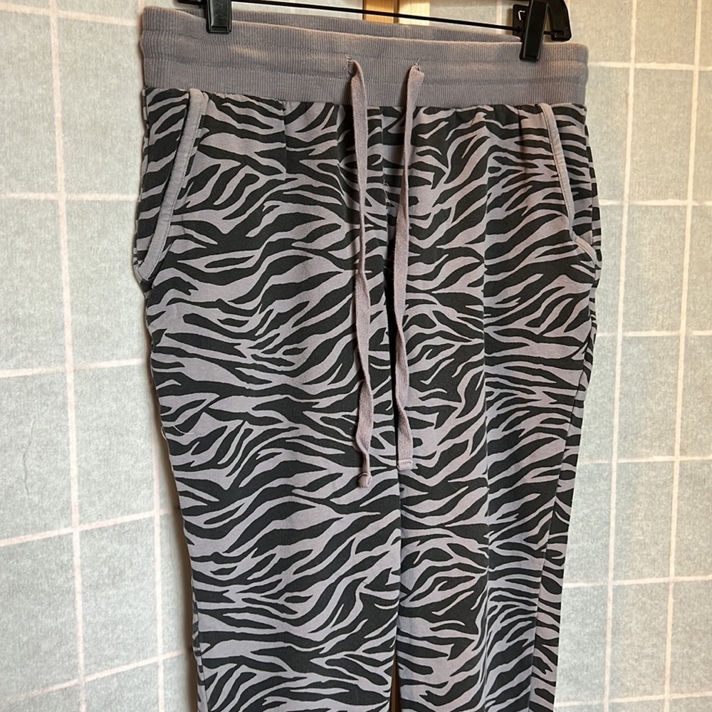 Torrid Slate Grey Zebra Print Drawstring Jogger F… - image 8